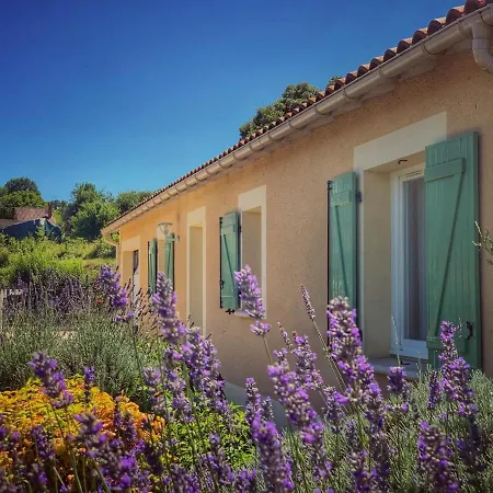 Gospodarstwo wiejskie Maison De Charme Avec Jardin Clos Et Animaux Admis, - Fr-1-616-110 Neuvic (Dordogne)