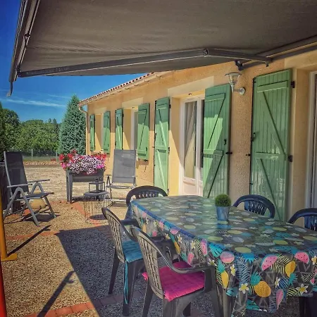 Maison De Charme Avec Jardin Clos Et Animaux Admis, - Fr-1-616-110 Gospodarstwo wiejskie Neuvic (Dordogne)