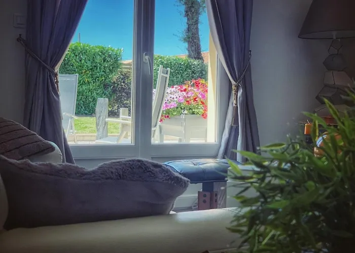 Maison De Charme Avec Jardin Clos Et Animaux Admis, - Fr-1-616-110