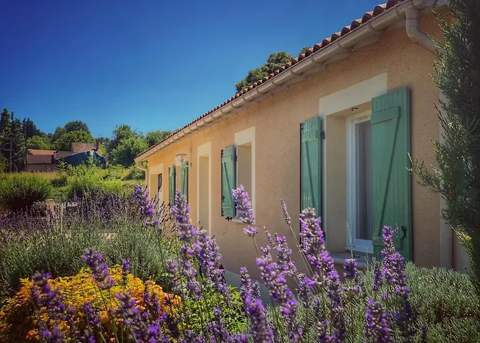 Casa vacanze Maison De Charme Avec Jardin Clos Et Animaux Admis, - Fr-1-616-110 Neuvic (Dordogne)